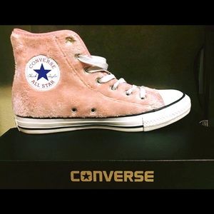 Pink Fur Converse